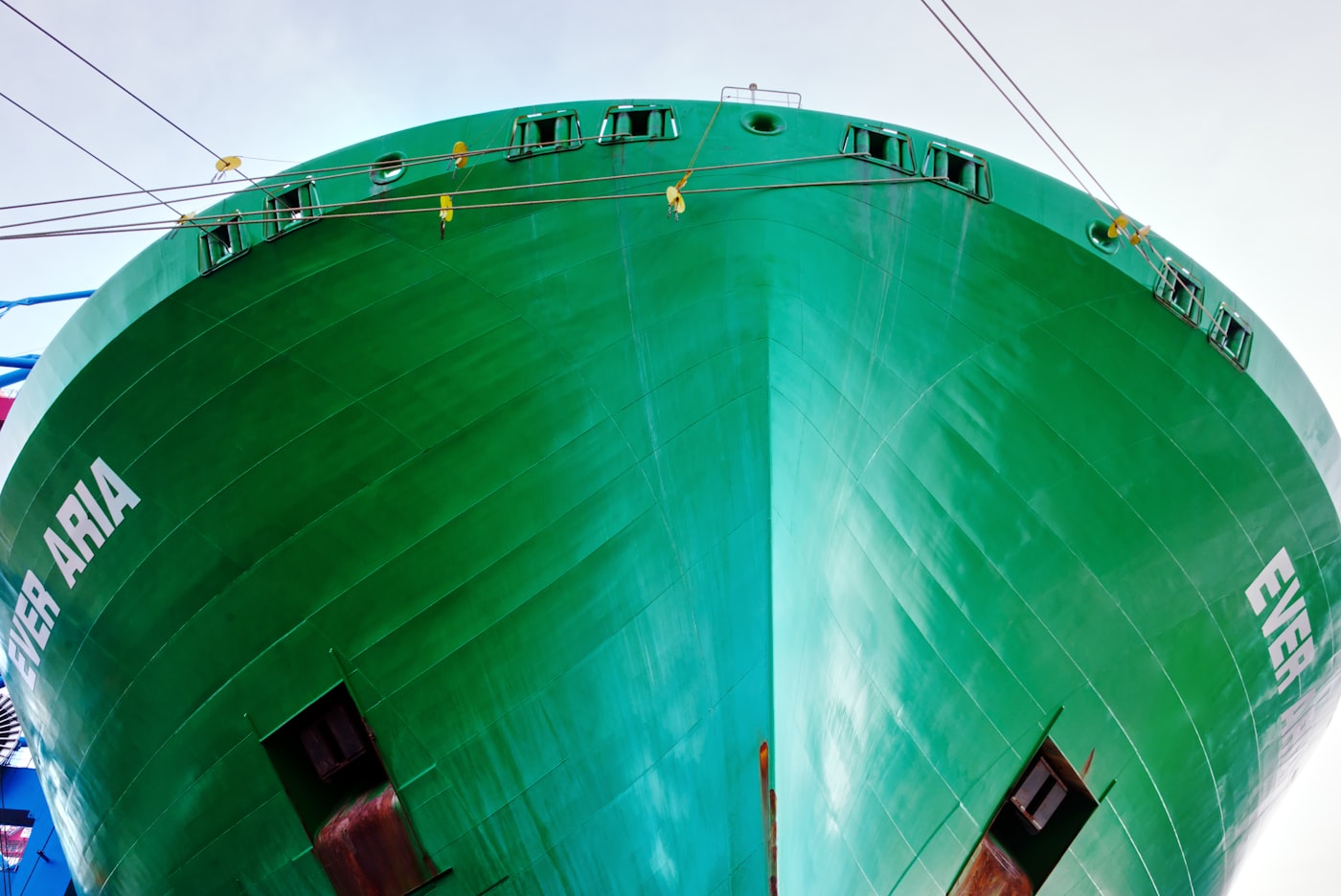 Ocean freight tracking: how container tracking actually works